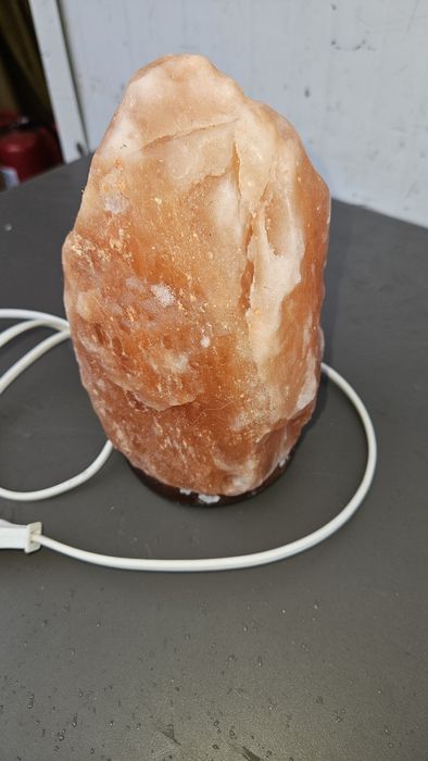 Lampă de sare cu bec led BIOVA (19 cm)