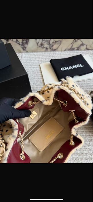 Чанта Chanel 25 пухена