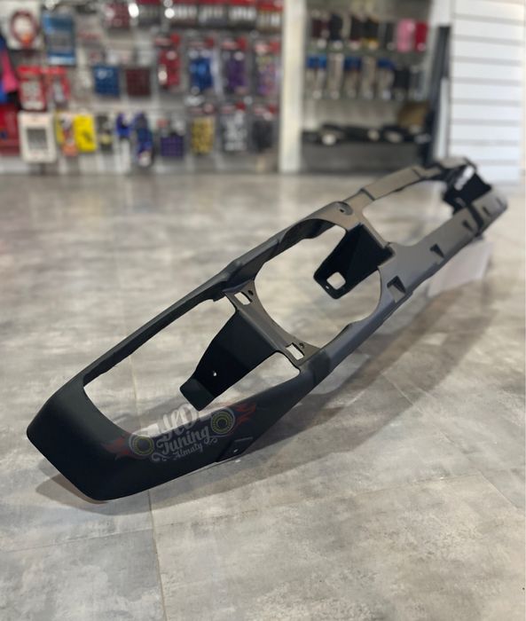 Усилитель бампера Hummer H3