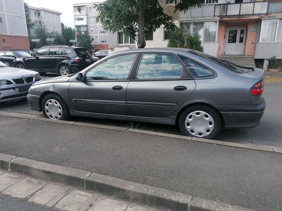 Renault Laguna 1