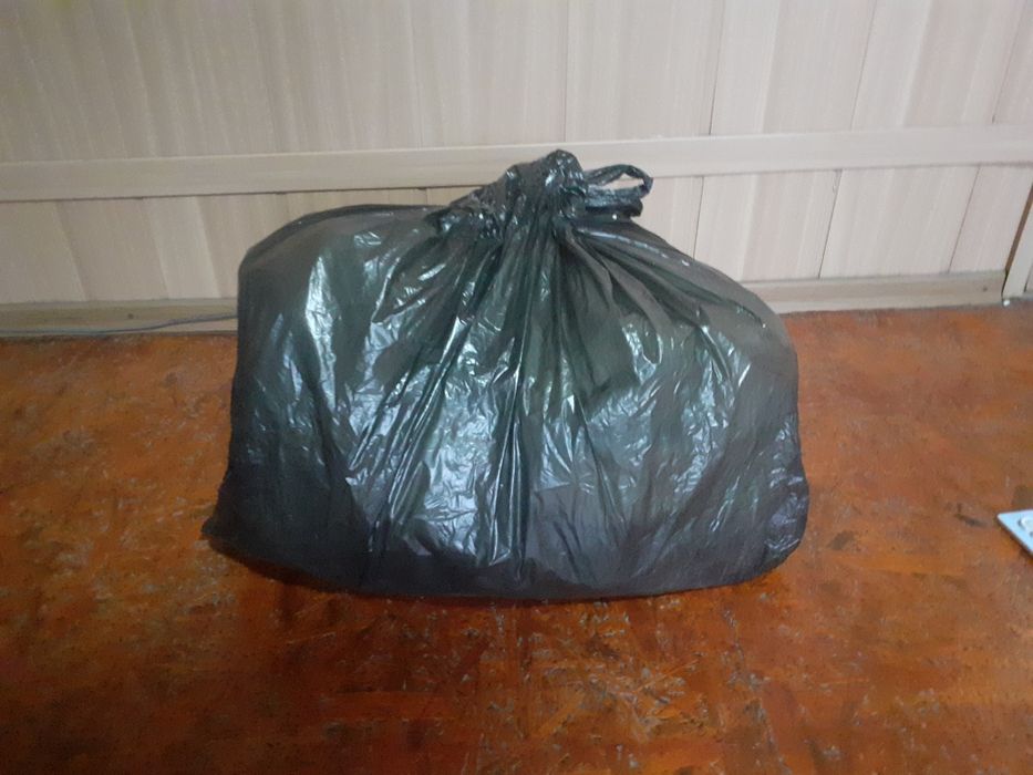 Отдам бесплатно детских вещей для девочки