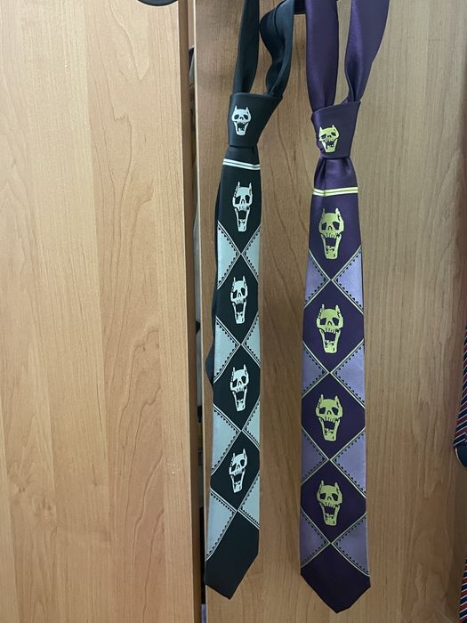 Галстук Кира Йошикаге Черный и Фиолетовый