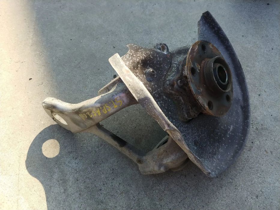 fuzeta stanga spate 3.0 tdi audi a5 8t