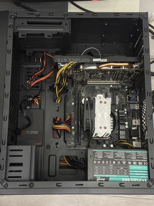 Игровой ПК 6 ядер i5 8 Gen + монитор