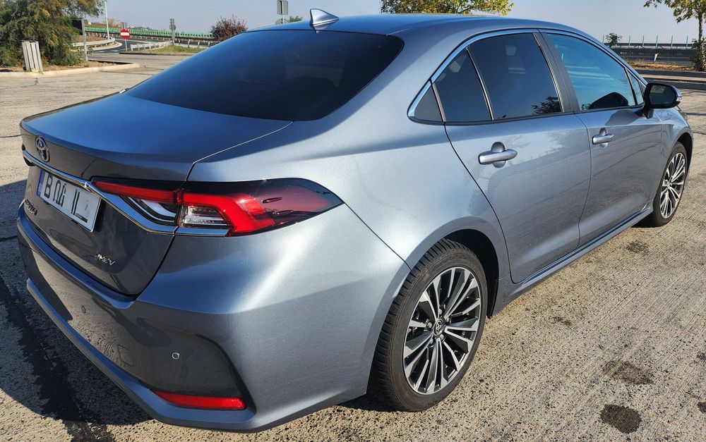TOYOTA Corolla 2025 — imagine 3