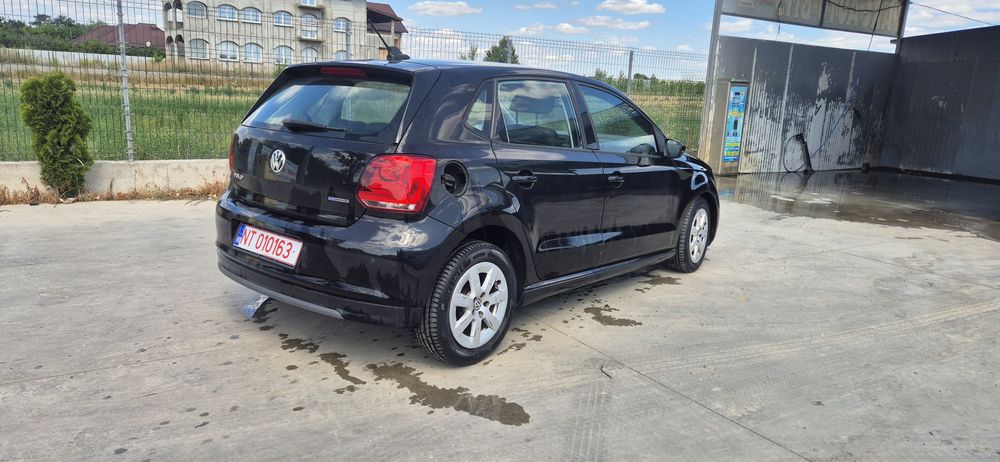VOLKSWAGEN Polo 2012 — imagine 3