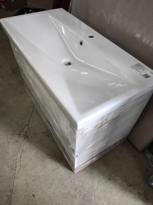 Комплект шкафове за баня Бостън на TRIANO НОВО