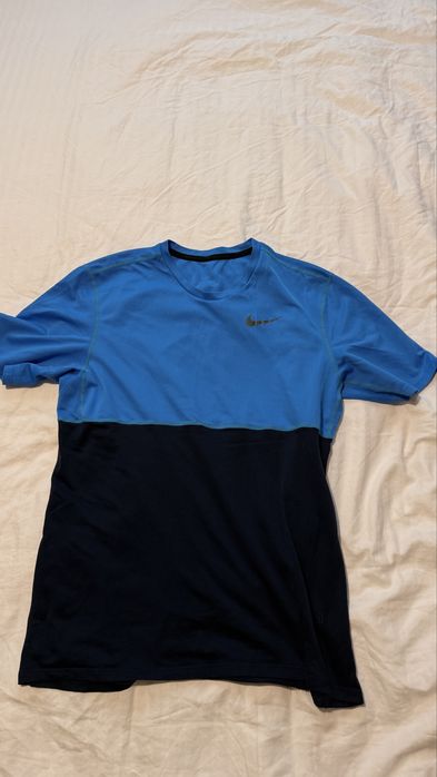 Nike DriFit тениски заедно