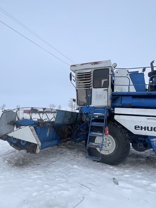 Продам комбайн Енисей