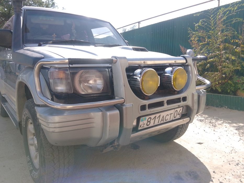 Продам Митсубиси паджеро 2