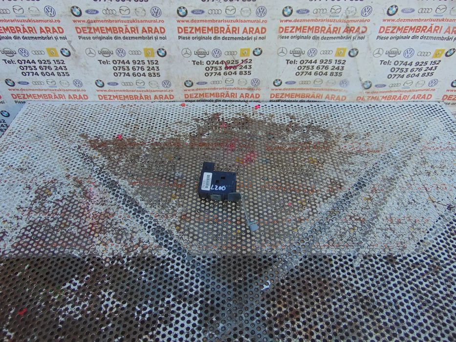 Modul Keyless Mitsubishi L200 dupa 2015 cod 8637c151