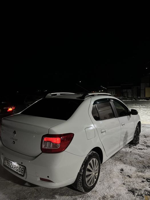 Renault Logan 2018 год