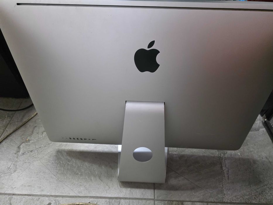 Calculator Apple model A1312 defect 27 inch display Ploiesti • OLX.ro