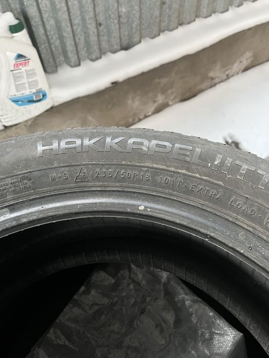 Шыный зимная  комплект размер 235/50/18