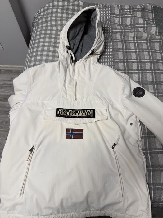 Napapijri яке.