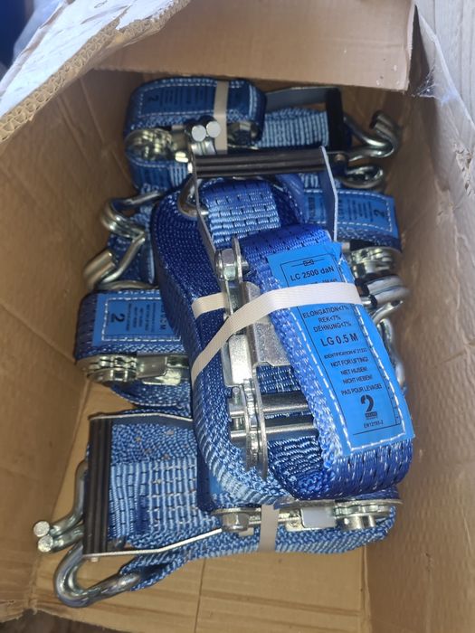 Centuri chingi cu crichet  lemne ancorare marfa tir camion