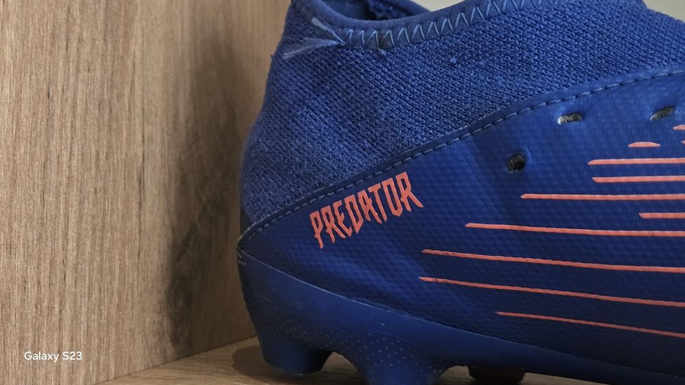 Продам бутсы Adidas Predator Edge