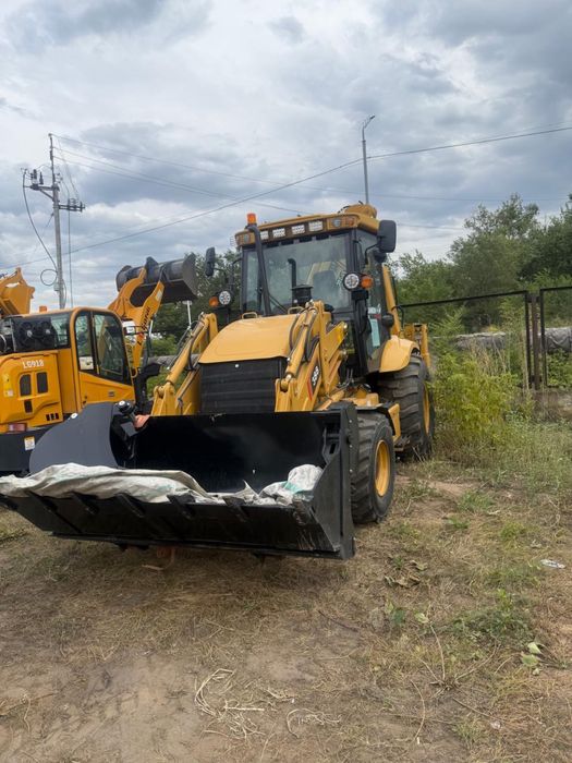 Экскаватор погрузчик новый 388