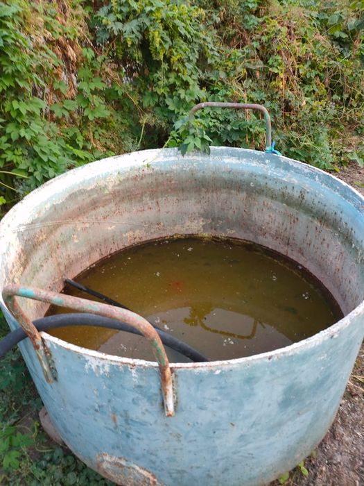 Чугунный бассейн для хозяйства