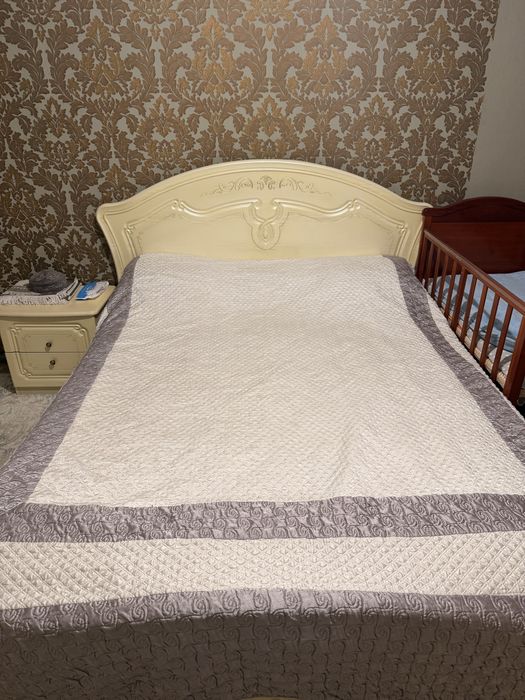 Спальный гарнитур.