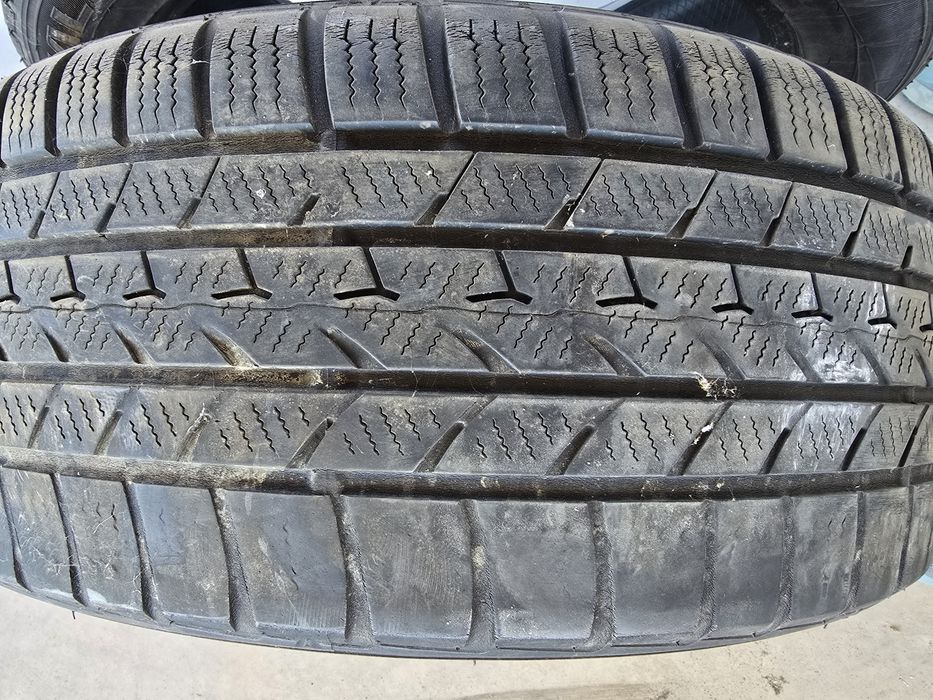 Anvelope/ cauciucuri Iarna 215 55 R17