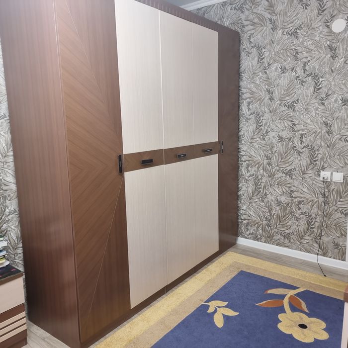 Спальный гарнитур  б/у