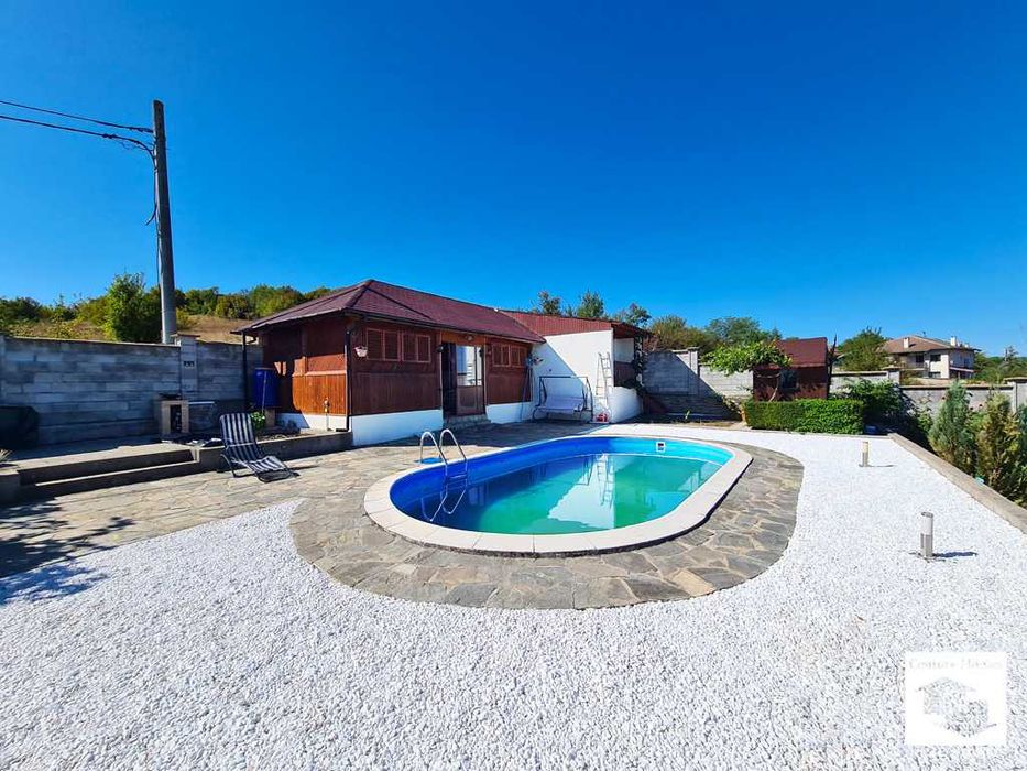 116243 ЕКСКЛУЗИВНО! Къща с басейн в с. Пушево, на 10 км от В. Търново