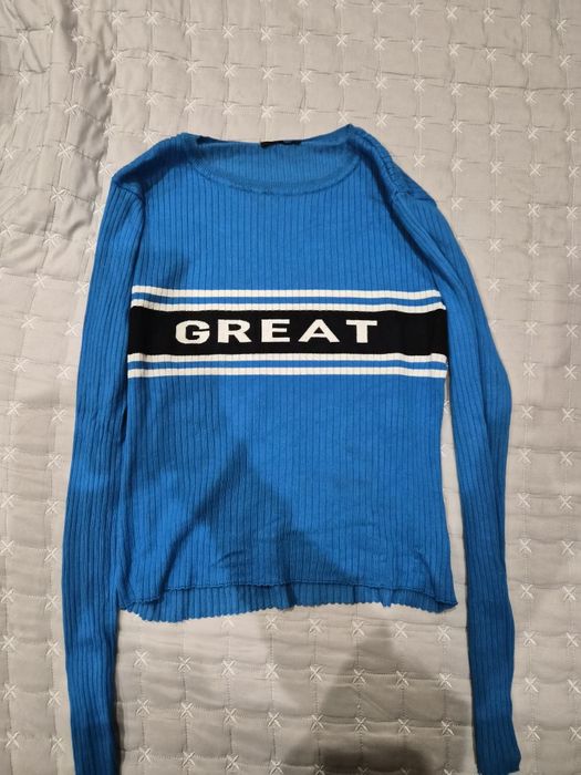 Лот дамски пуловери – различни стилове