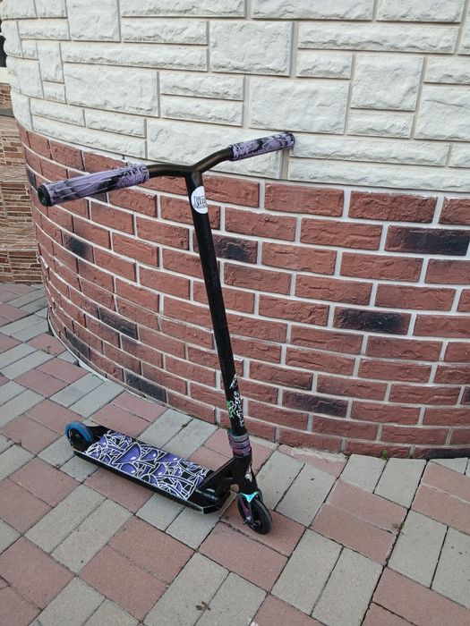 Трюкавой самокат