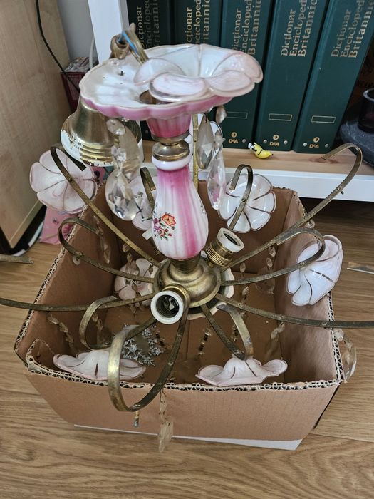 Vand candelabre clasice