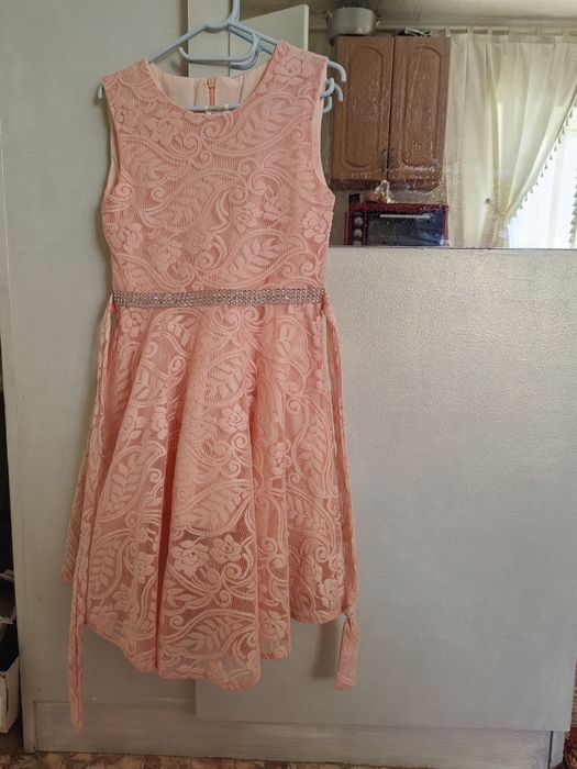 Платье для девочек все за 3000