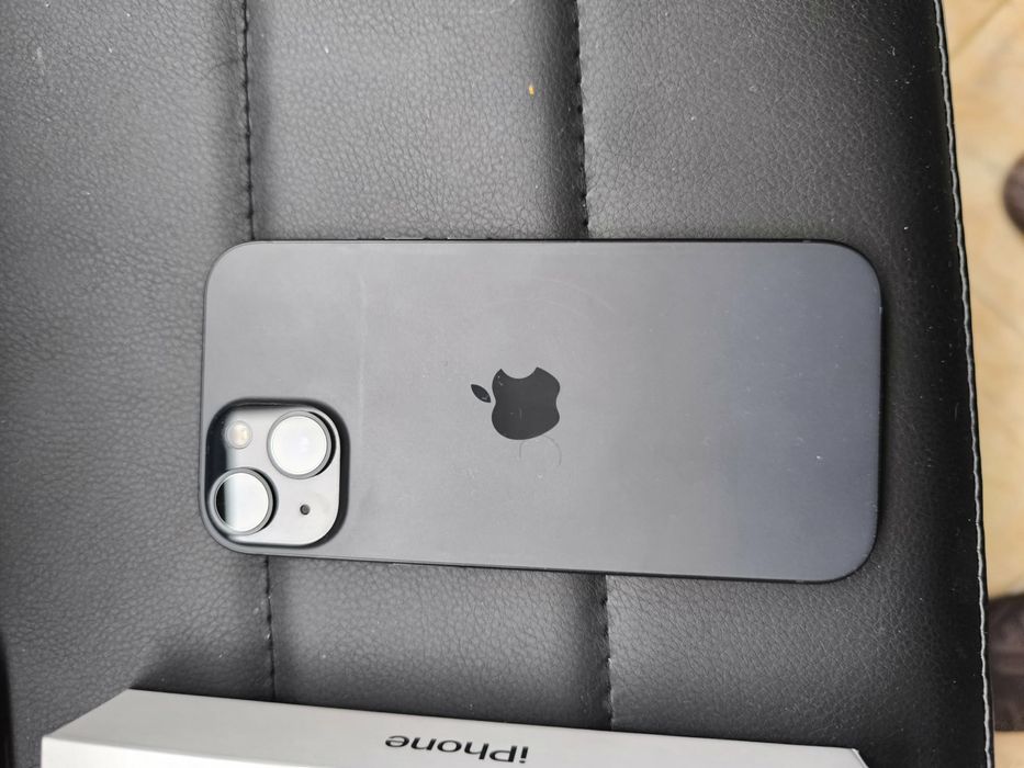 Продавам Iphone 15 128gb