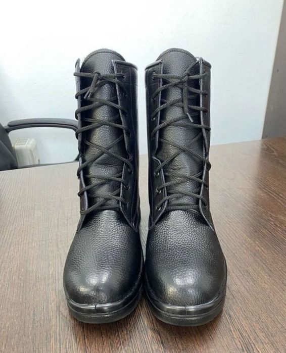 Берцы зимние 41 и 42 размер Щебер