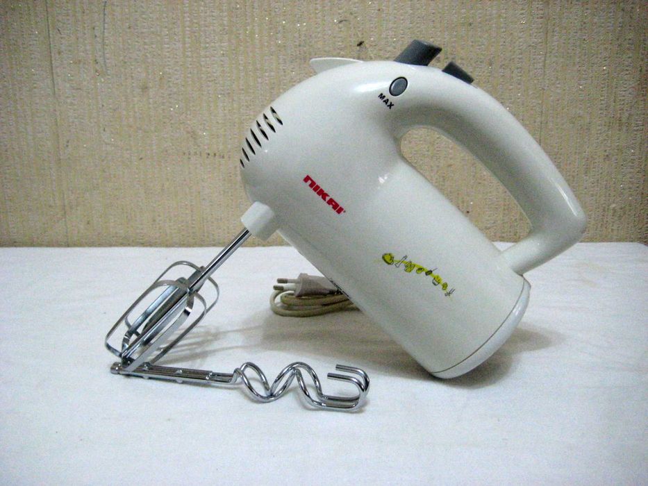 Блендер + миксер 2 в одном Nikai оригинал отличном рабочим состоянии!