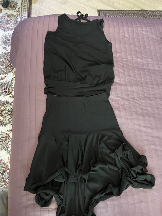 Одежда для девочки для бальных танцев