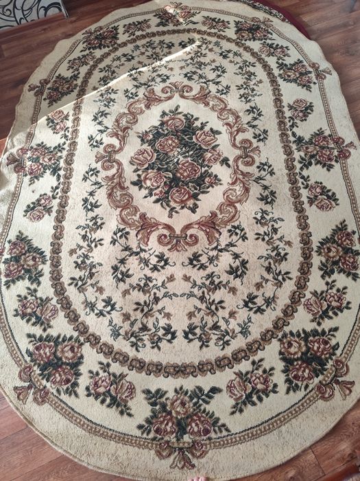 Продам ковры в отличном состоянии