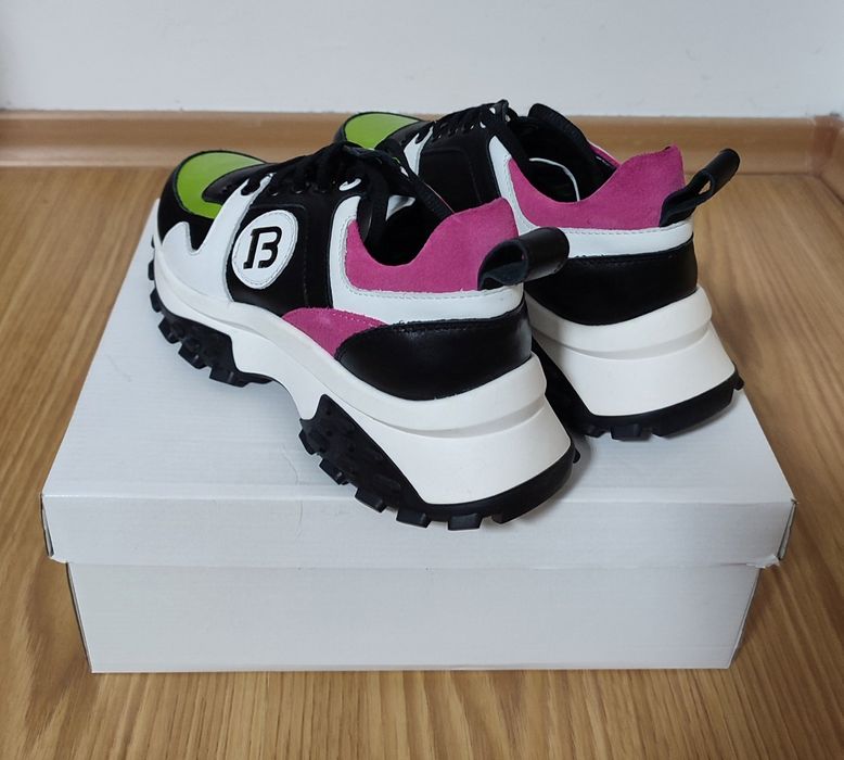 Продавам Маратонки и Кецове Естествена кожа