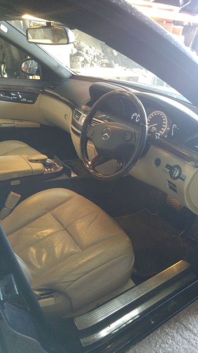 Части за мерцедес с350 mercedes w221 s350