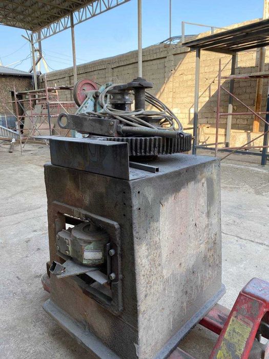 Электрический трубогибочный станок