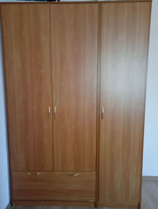 Продам плательный, платяной шкаф/шифоньер