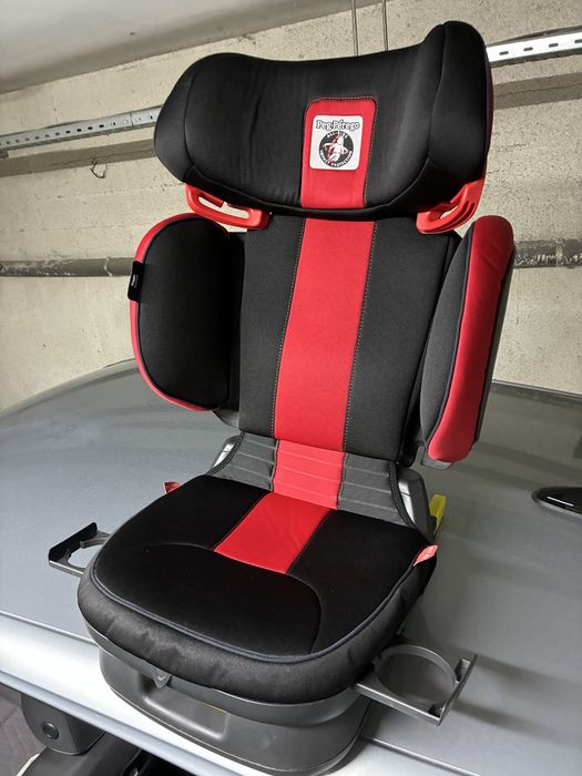 Scaun auto Peg Perego Viaggio + husa Aeromoov + umbrela Fulger McQueen