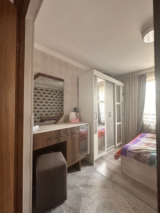 Дом  с большим двором