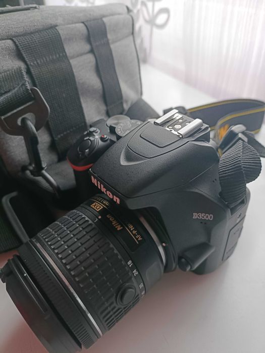 Nikon D3500 de vanzare
