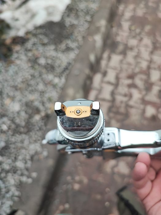 Pistol vopsit pneumatic.