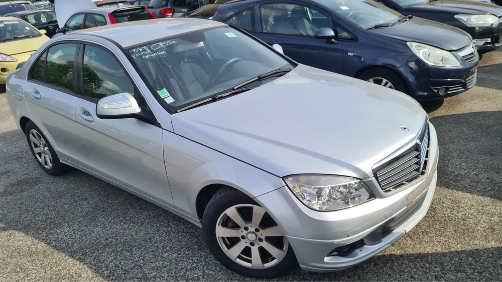 Mercedes C220/320 CDI 2007г. На части
