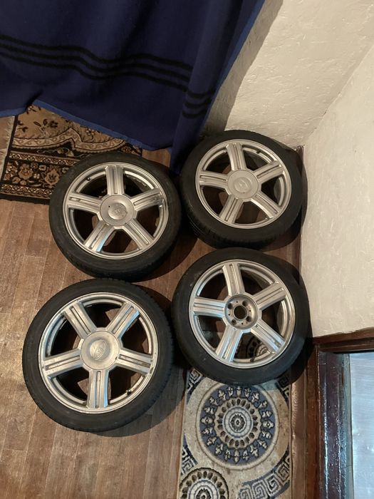 Продам Торусы 17 с липучкой