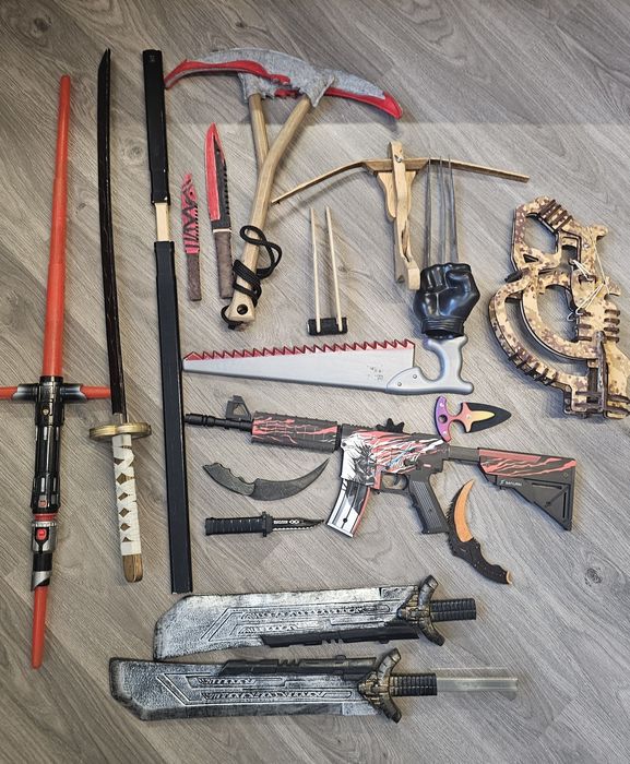 Маски , мечи , нерфы