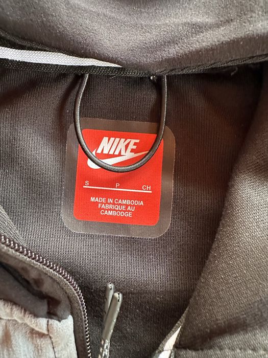 Мъжки,памучен,черен екип Nike с шушлекова платка и активен заден джоб