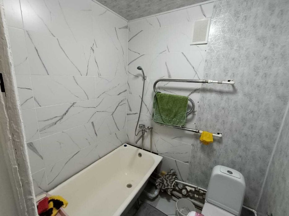 Продам квартиру по Строителей