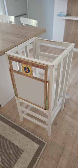 Turn de învățare Montessori din lemn